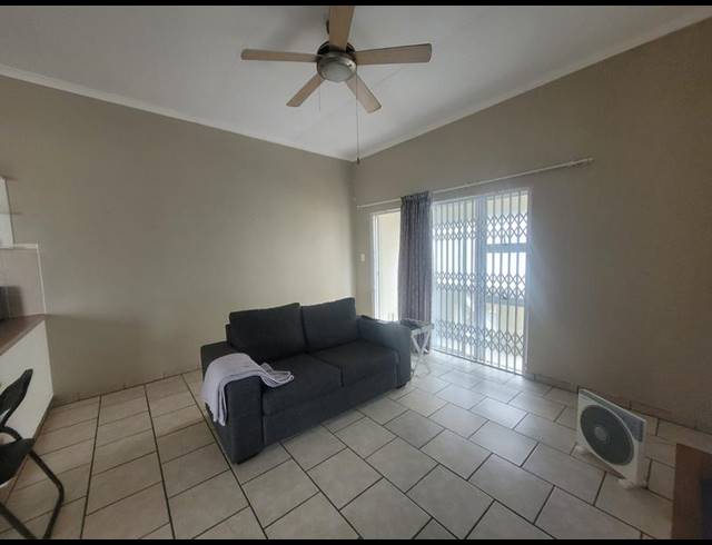 2 BEDROOM TOWNHOUSE FOR SALE IN LAWRENCE ROCKS